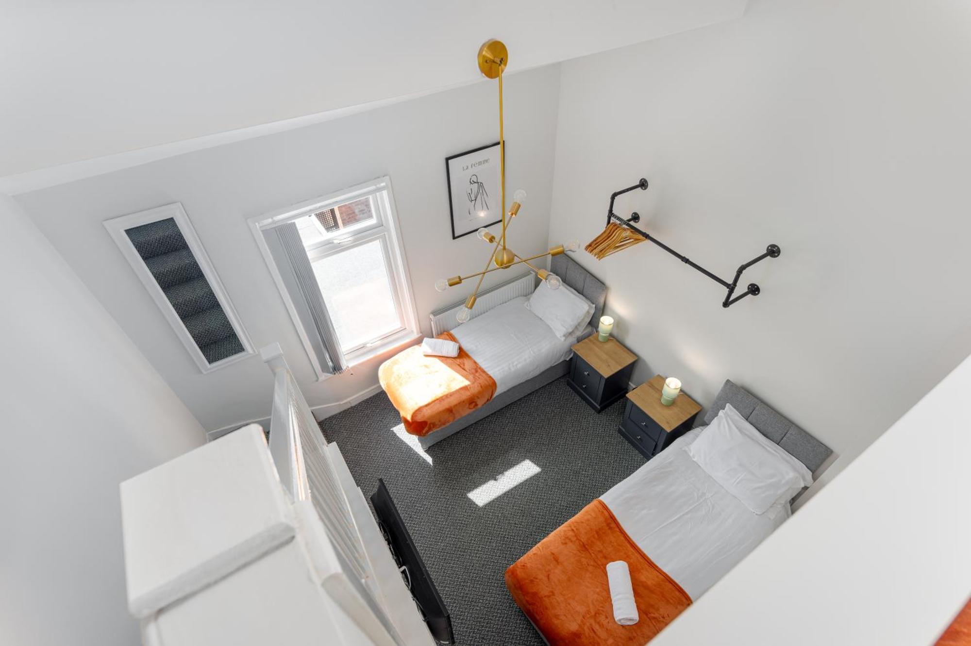 Gorst House - Air Host & - Free Parking